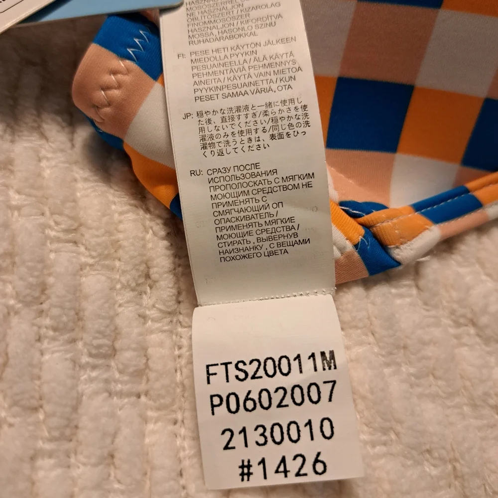 Cupshe Jaida Checkered Bikini Top Size M - Picture 4 of 8